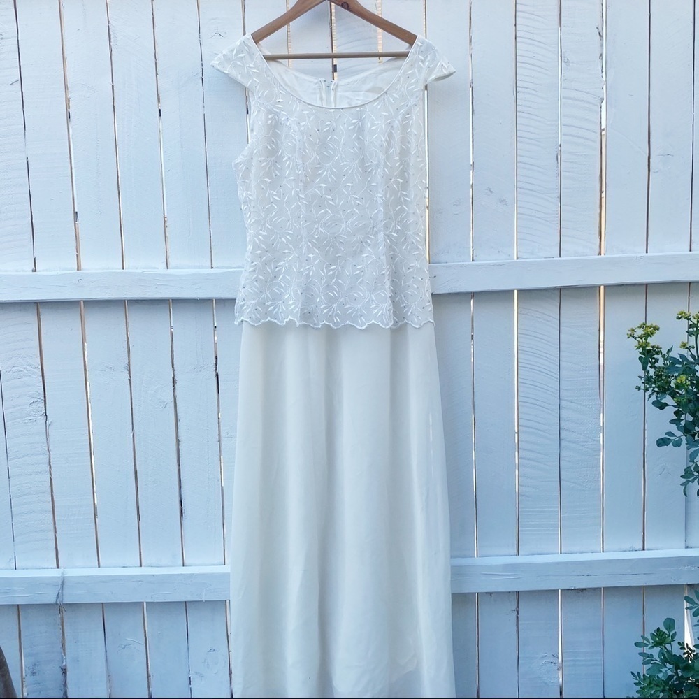 Poly USA Maxi Dress Large White Embroidered Sequin Cap Sleeve Formal Gown 2308